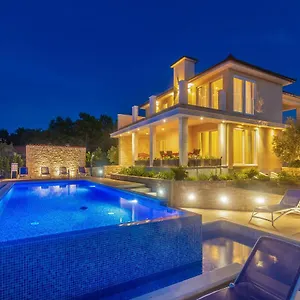 https://villa-roko-malinska-51511-2.primorje-gorskikotar.com